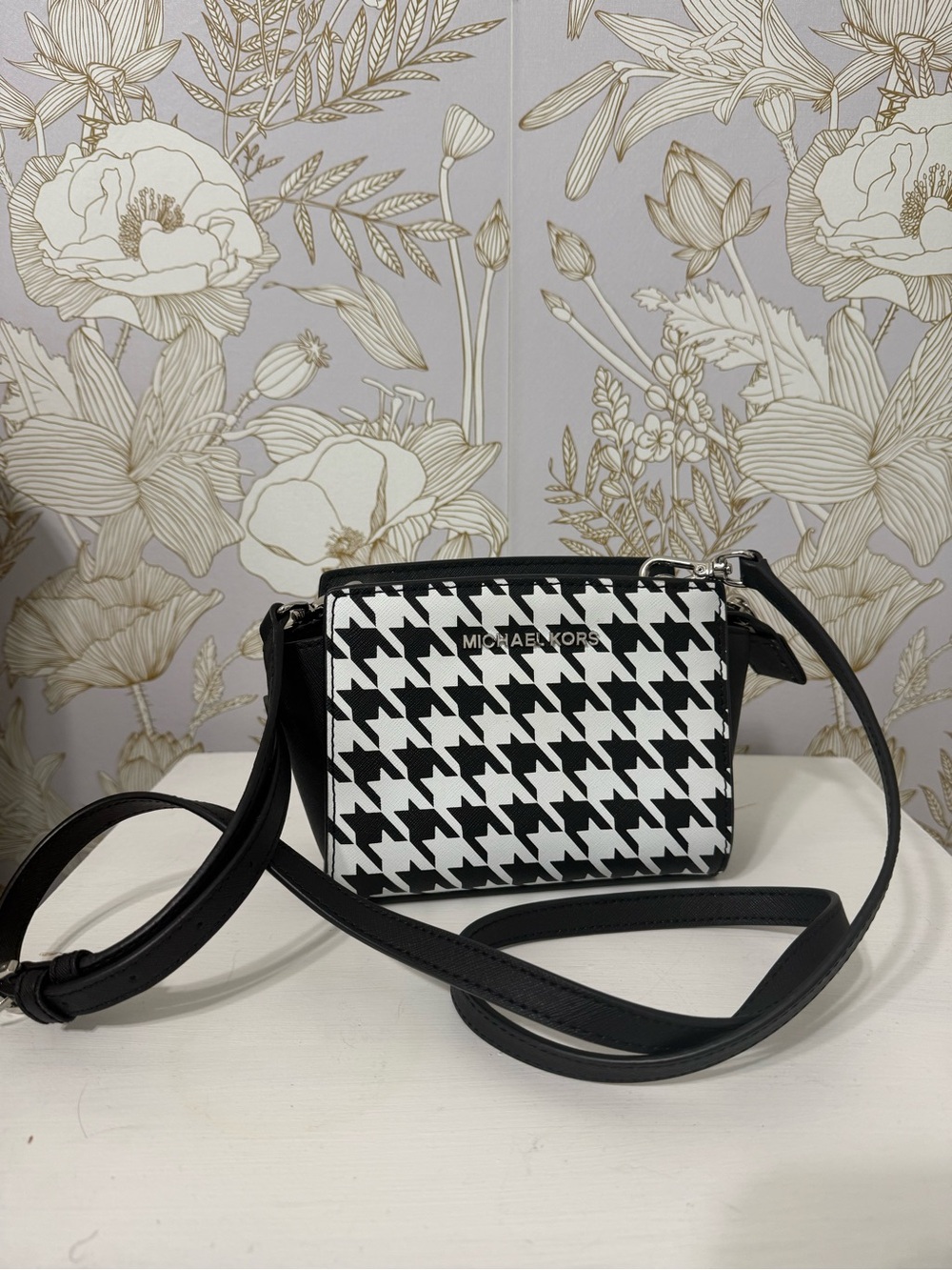 Michael Kors Black & White Houndstooth Crossbody